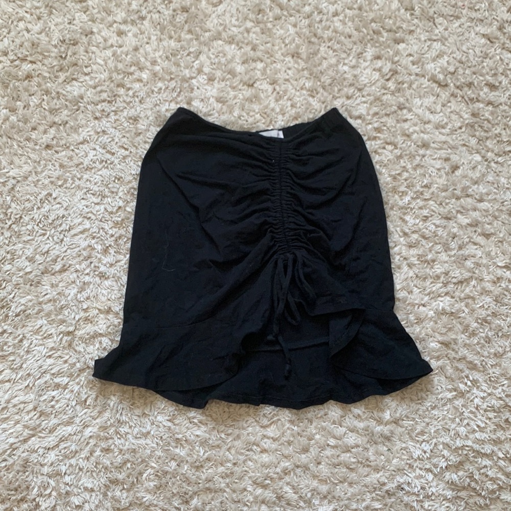 BLACK SINGE SKIRT